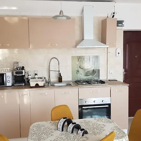Cosy 2 Bedroom Apartment In New Town-3